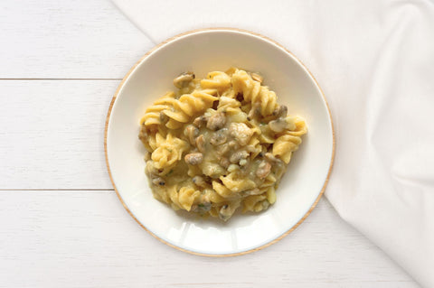 Fusilloni in crema di patate e vongole