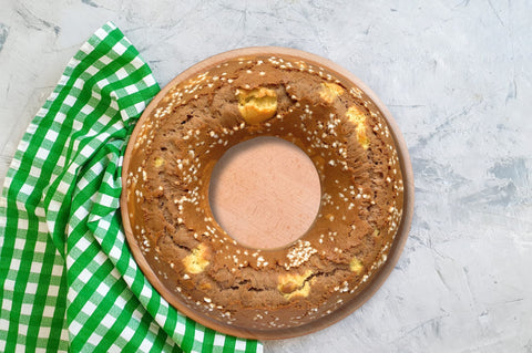 Ciambellone all'olio di oliva variegato al cacao