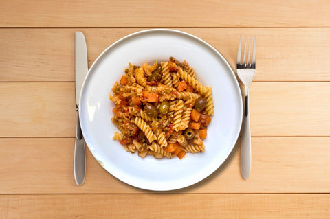 Fusilli al ragù di lenticchie, broccoletti e taggiasche vegan