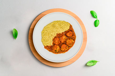 Polpette di verdure e hummus di ceci