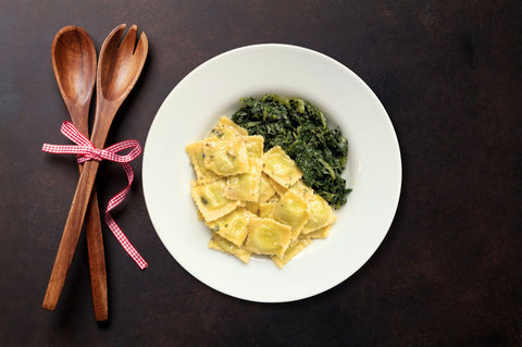 Schiscetta vegetariana ravioli burro e salvia con bieta all'agro
