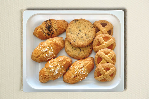 Vassoio colazione (mini crostatine, cornetti misti, cookies)