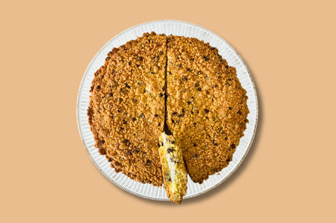 Torta sbrisolina alla ricotta, gocce di cioccolato e rhum